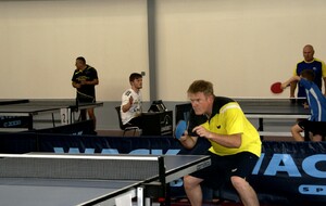 la concentration devant le service